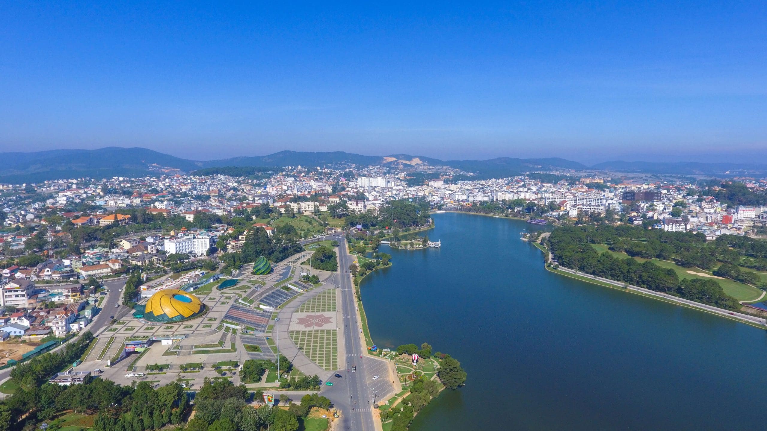 Cho thuê flycam tại Đà Lạt - Ayago Media